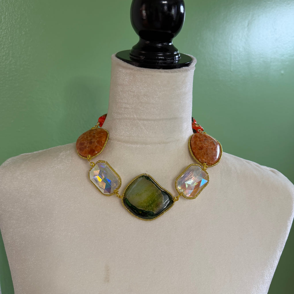 Verde Élan Necklace