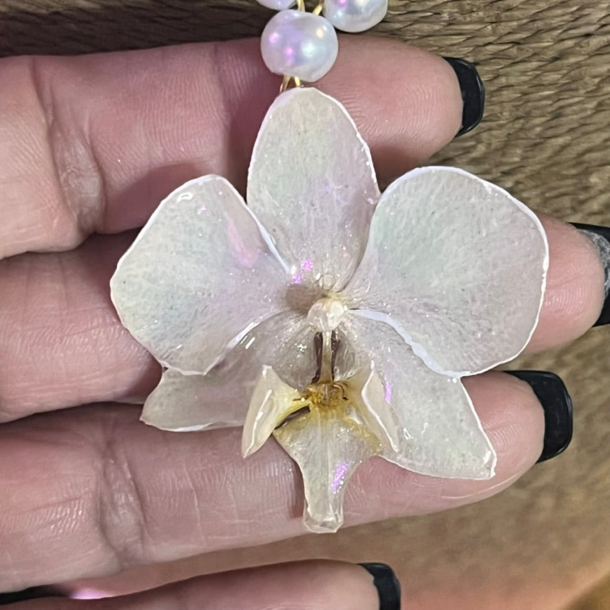 Iridescent Bloom Necklace