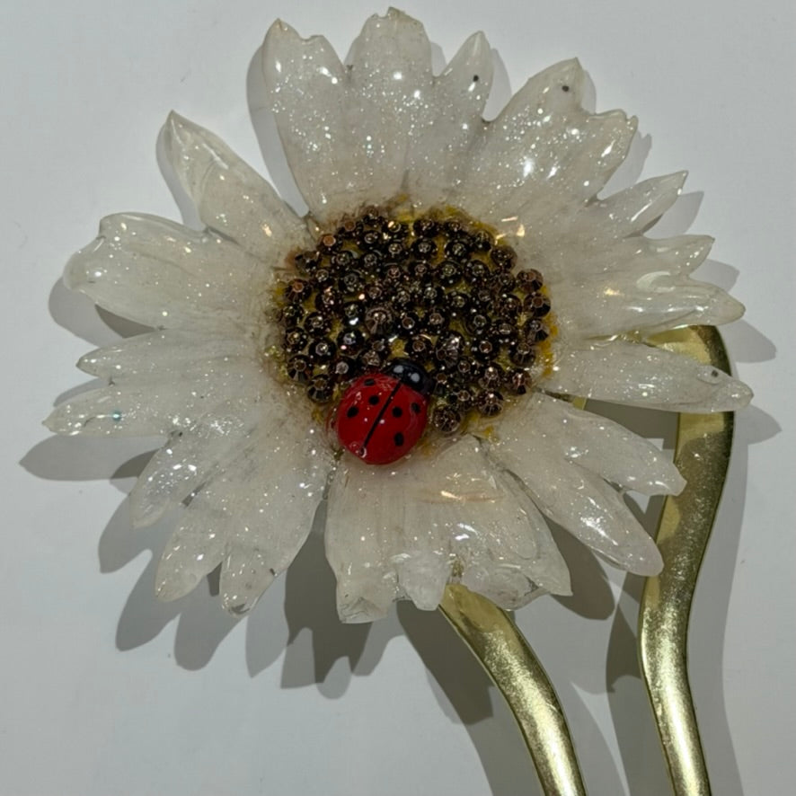 Lunara Hairpin
