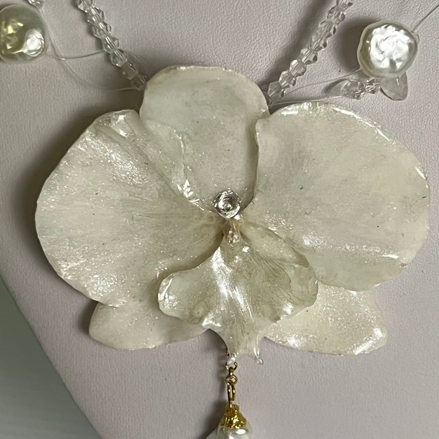 Ivory Bloom Orchid Necklace Set