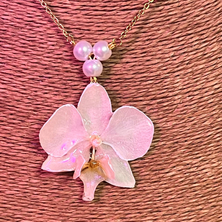 Iridescent Bloom Necklace