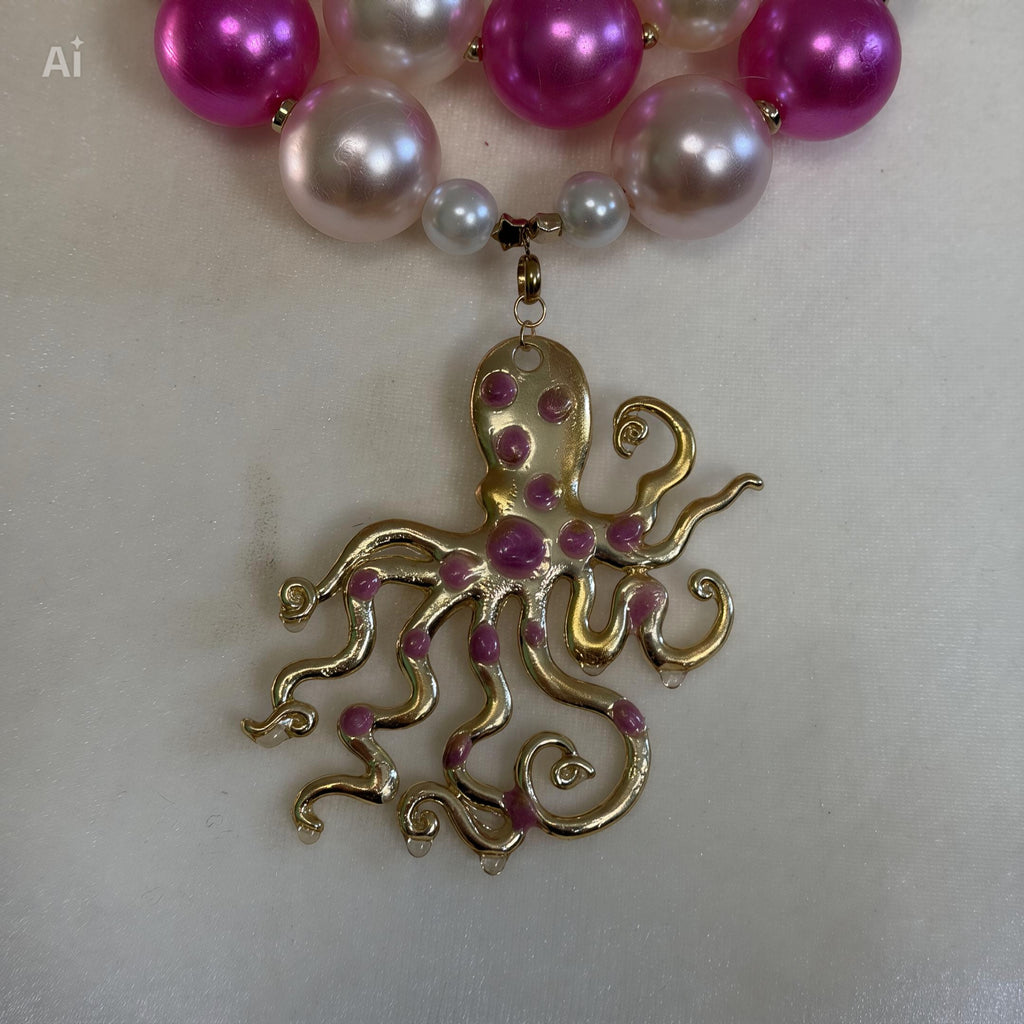 Maris Necklace